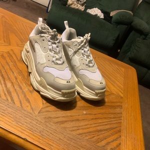 Balenciaga triple s us sz 10